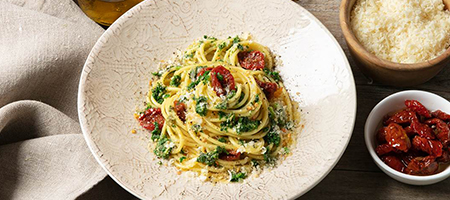 Spaghetti with Broccoli Rabe, Sun-dried Cherry Tomatoes and Grana Padano - Grana  Padano